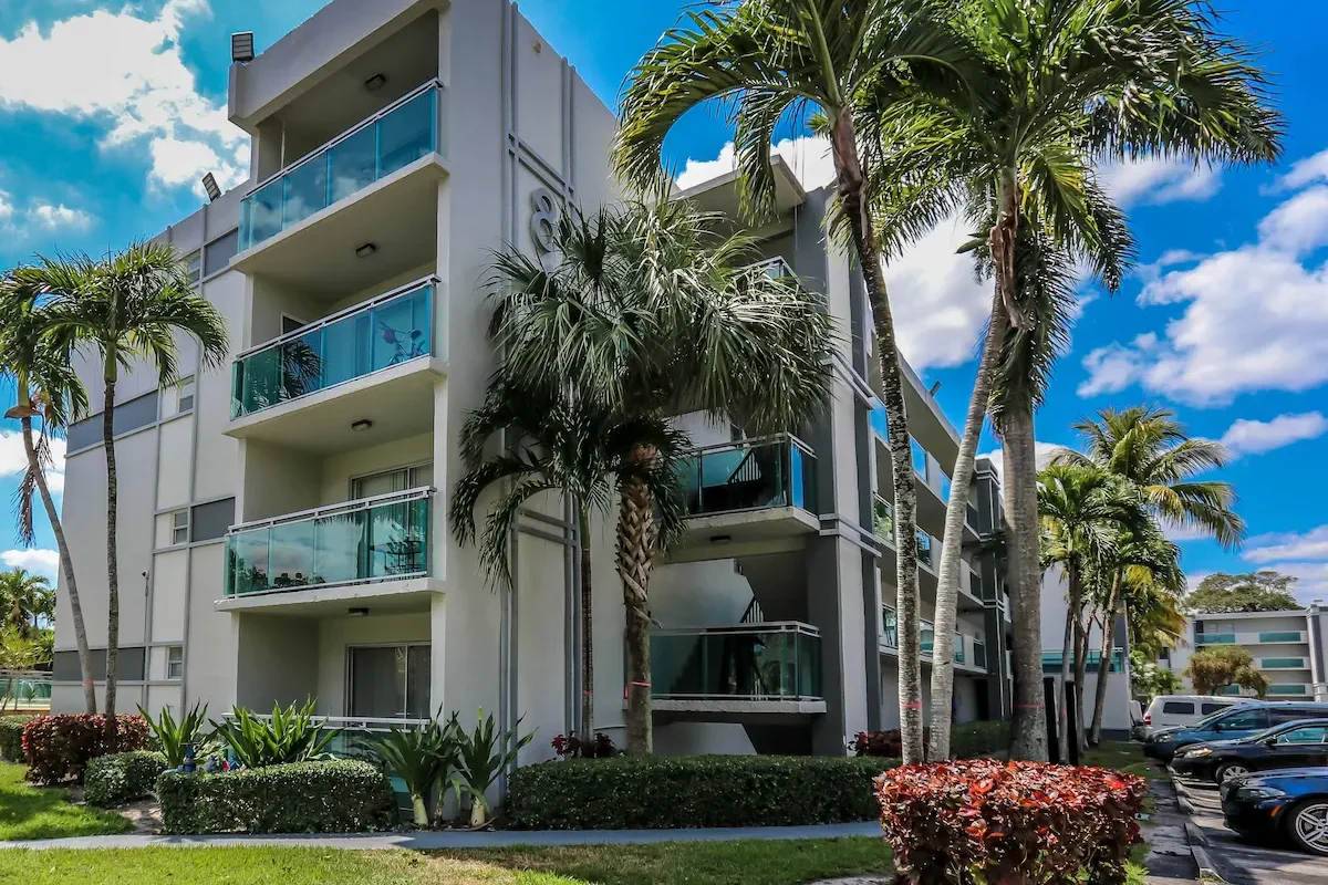 8445_Springtree_Drive_MSP_Ext_03232021-144-cropped