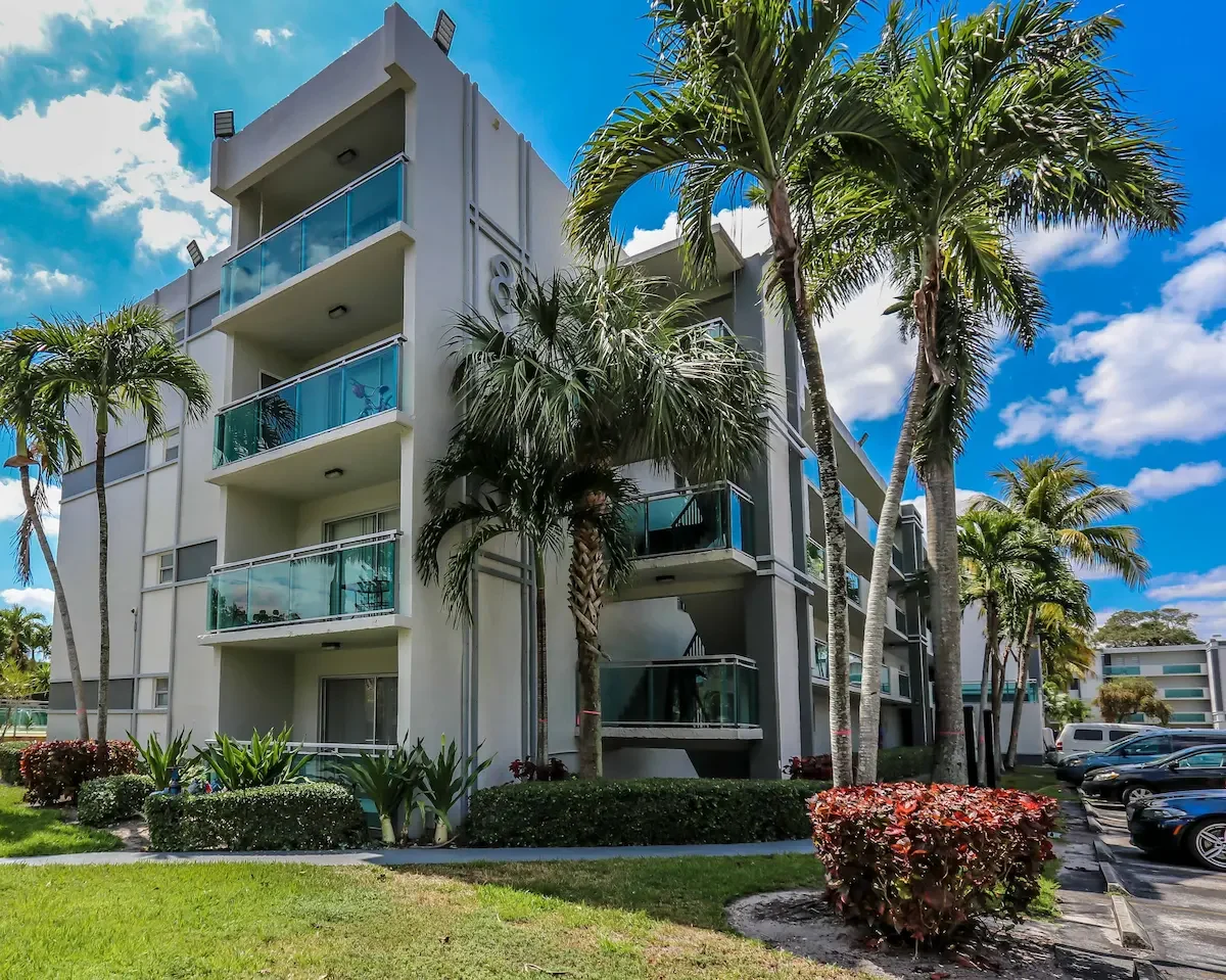 8445_Springtree_Drive_MSP_Ext_03232021-144-cropped